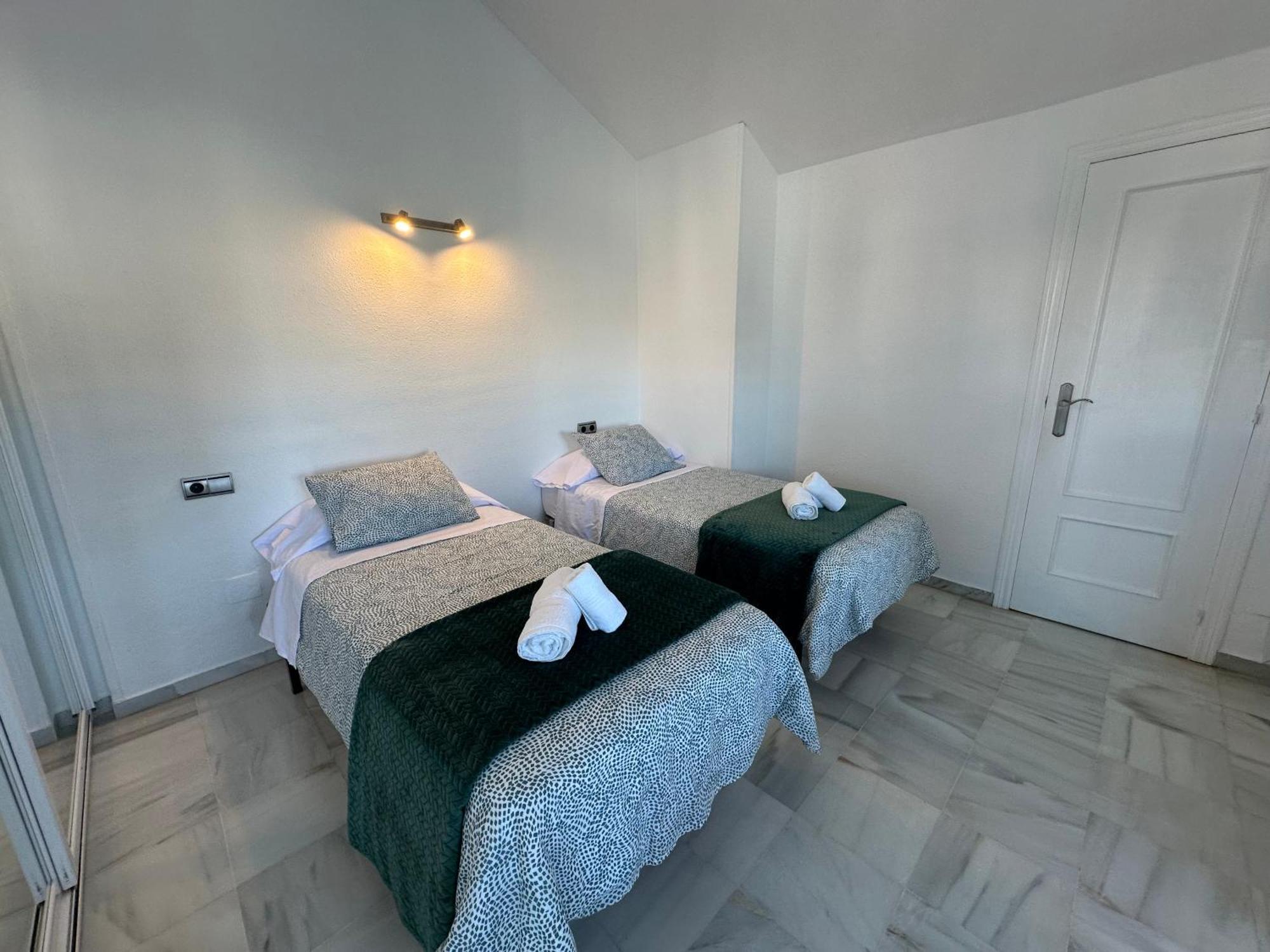 Apartamento Luminoso Atico Duplex Con Vistas Al Mar Málaga Exterior foto